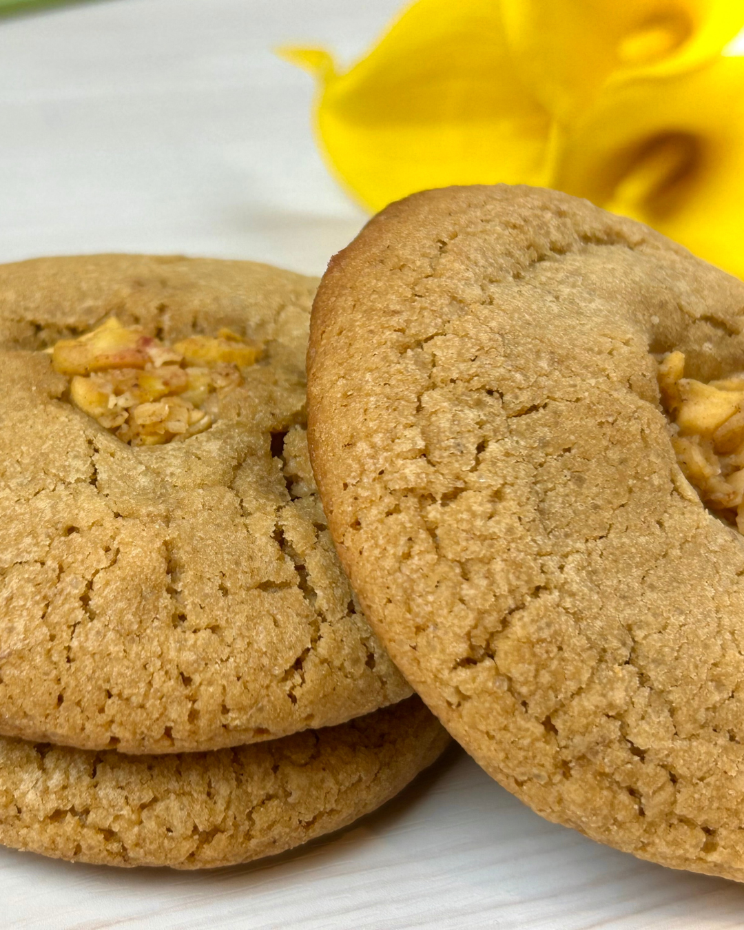 Apple Crumble Cookie