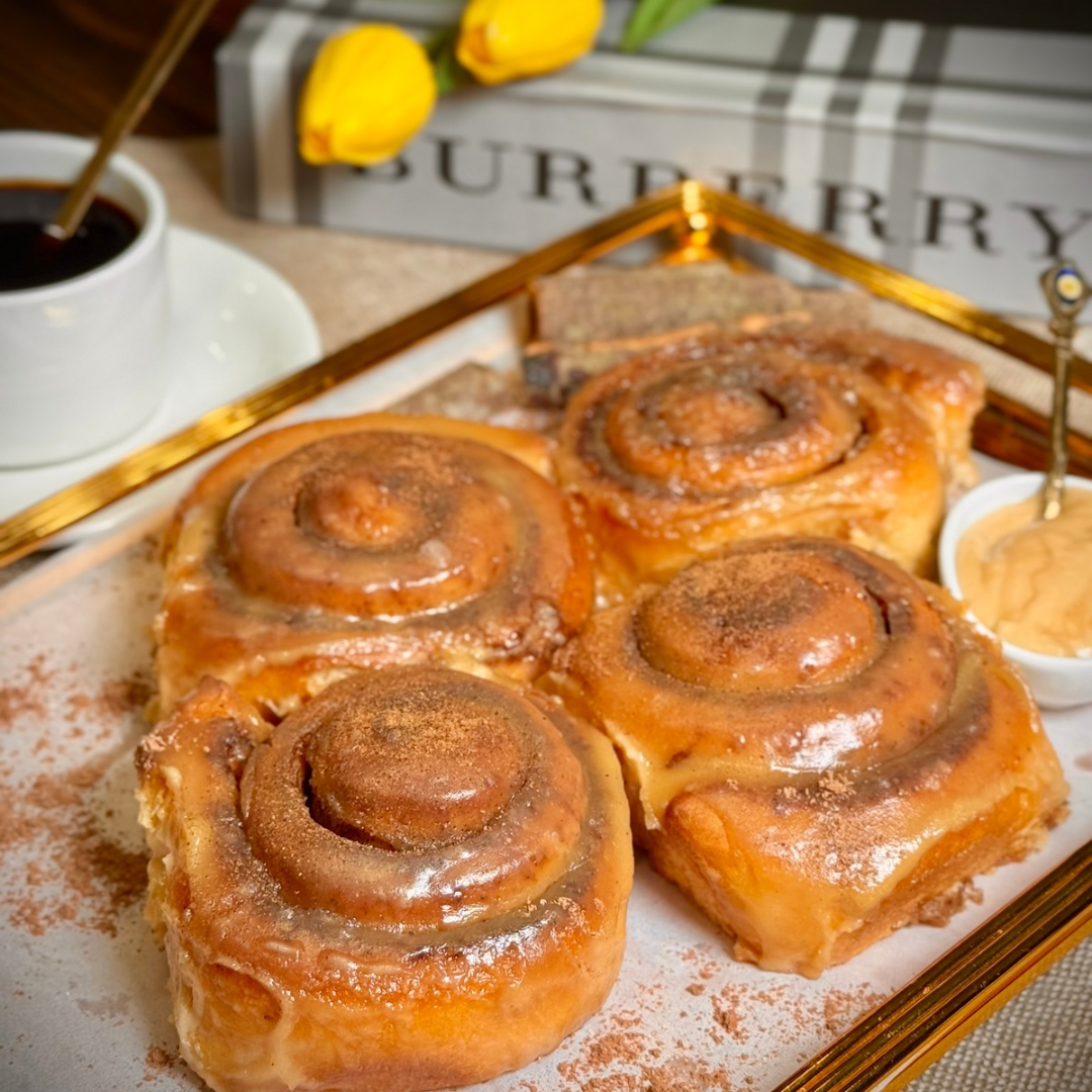 Ooey Gooey Cinnamon Rolls box of 4